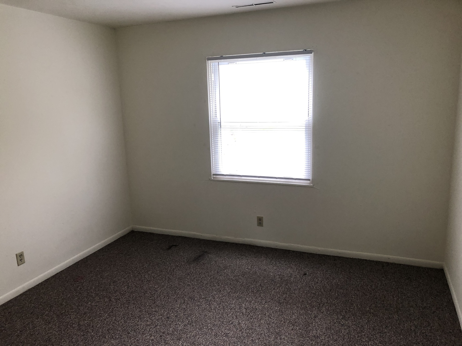 Forest Glen Apartments third bedroom in Elkhart Indiana